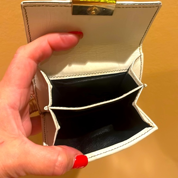 GUCCI WEB ACCENT WHITE CANVAS SHERRY COMPACT WALLET w/GUCCI BOX & Dust bag - Picture 9 of 10